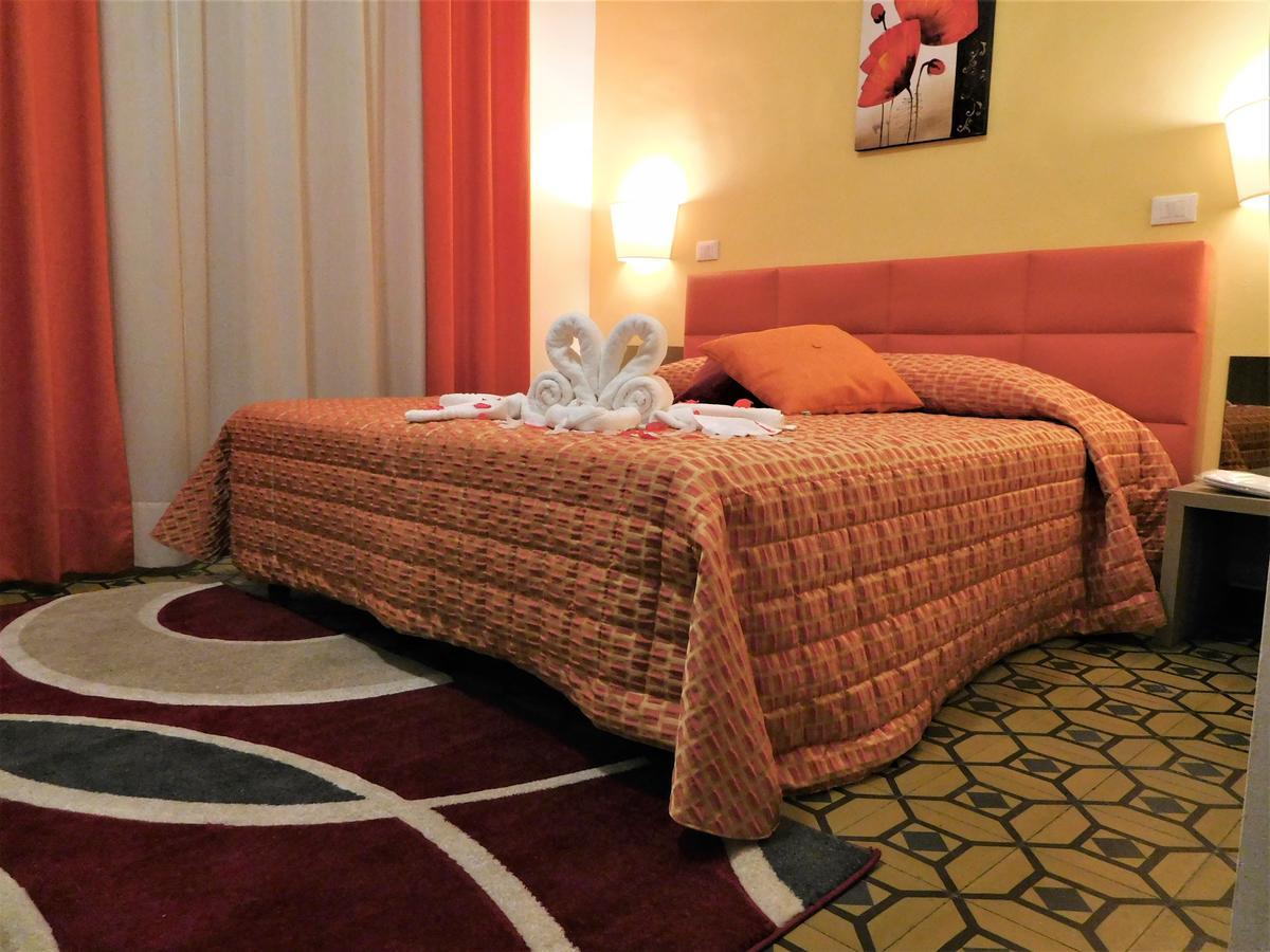 Moonlight Hotel&Suites CTA Eksteriør bilde